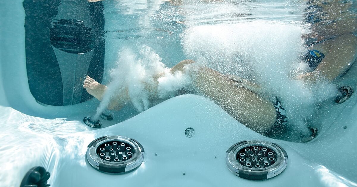 Hidroterapija v masažnem bazenu.